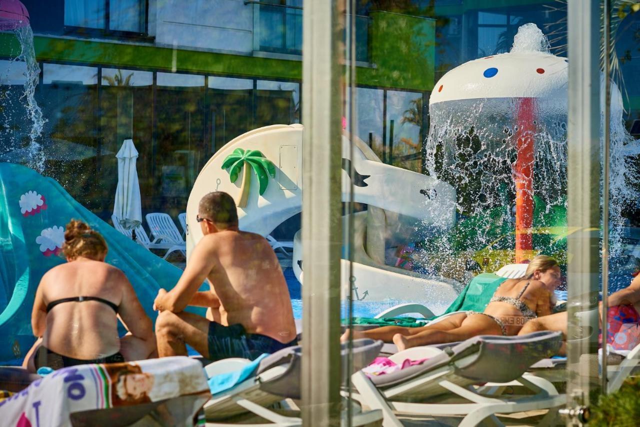Năvodari Sea Love Apt Spa N Pools Beach Resort מראה חיצוני תמונה